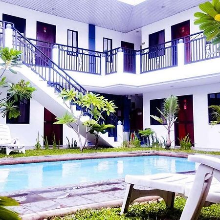 Elti Condotel By Bluebookers Angeles Exterior photo
