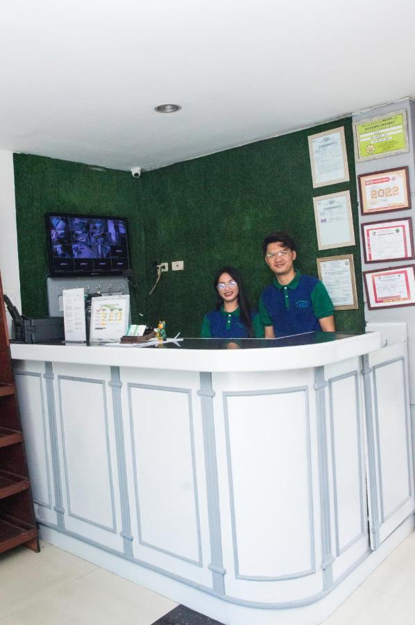 Elti Condotel By Bluebookers Angeles Exterior photo
